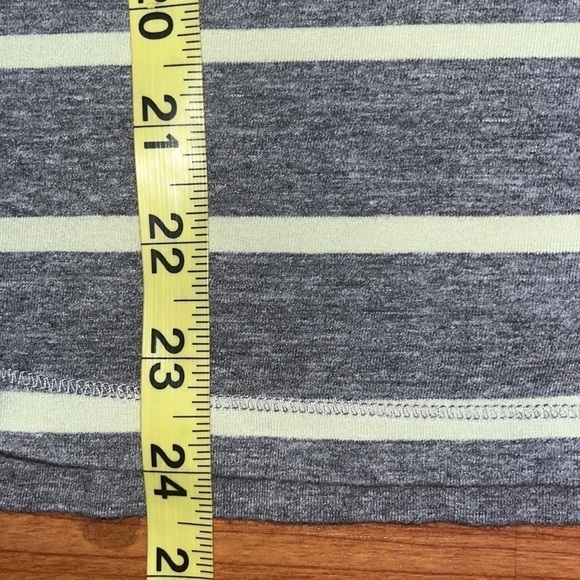 Christopher and Banks women’s 3/4 sleeve top striped top Size Large Petite - Picture 8 of 8